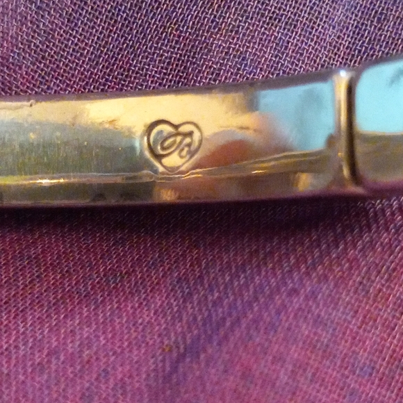 BRIGHTON CRYSTAL DIAMOND OVAL BANGLE BRACELET SILVER PLATED DECORATIVE SWIRLS - Picture 10 of 10